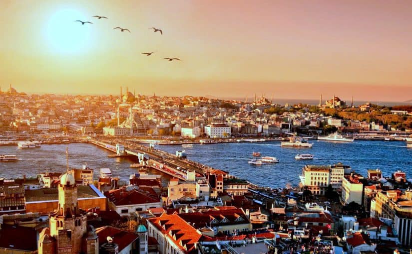 d8a3d985d8a7d983d986-d8a7d984d8b3d98ad8a7d8add8a9-d981d98a-d8a5d8b3d8b7d986d8a8d988d984-825x510-2 أماكن السياحة في إسطنبول