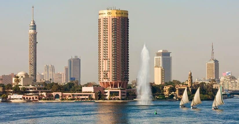 d8a3d985d8a7d983d986-d8b3d98ad8a7d8add98ad8a9-d981d98a-d985d8b5d8b1-d8a7d984d982d8a7d987d8b1d8a9-825x427-2 أماكن سياحية في مصر القاهرة