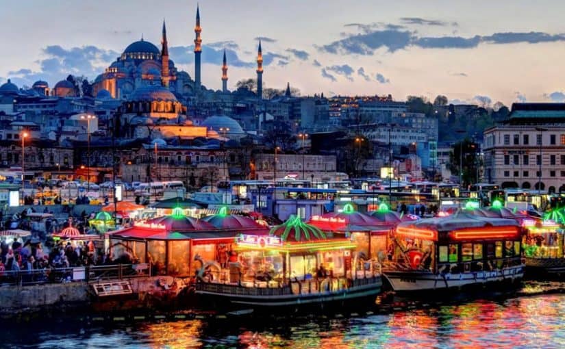 d8a7d984d8a3d985d8a7d983d986-d8a7d984d8b3d98ad8a7d8add98ad8a9-d981d98a-d8a5d8b3d8b7d986d8a8d988d984-d8b9d988d8a7d8a6d9841-825x510-2 الأماكن السياحية في إسطنبول عوائل