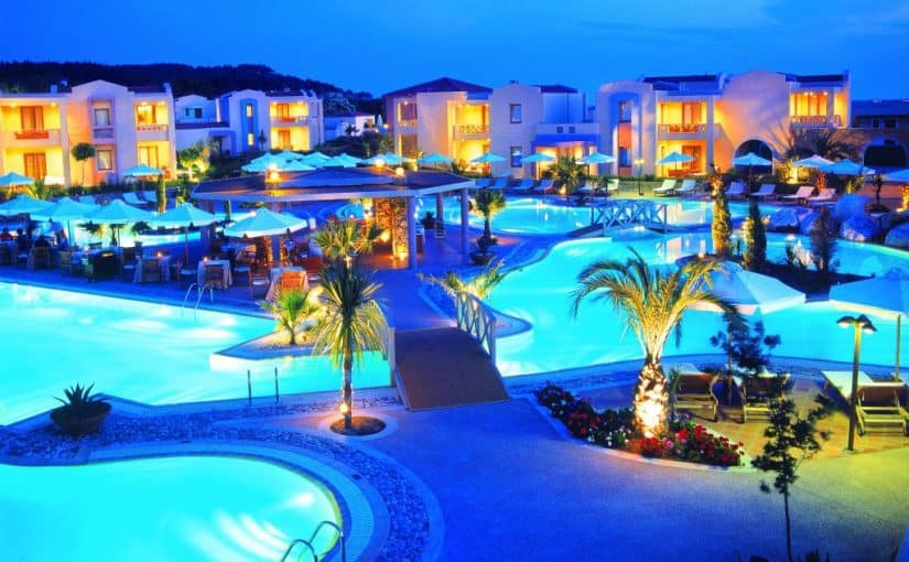 d8a7d984d8a3d985d8a7d983d986-d8a7d984d8b3d98ad8a7d8add98ad8a9-d981d98a-d8a7d984d8bad8b1d8afd982d8a9-825x510-2 الأماكن السياحية في الغردقة