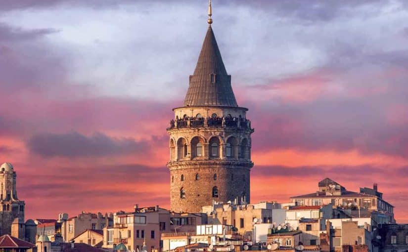 d8a7d984d8a3d985d8a7d983d986-d8a7d984d8b3d98ad8a7d8add98ad8a9-d981d98a-d8a7d984d985d8afd98ad986d8a9-d8a7d984d985d986d988d8b1d8a9-825x510-2 الأماكن السياحية في المدينة المنورة