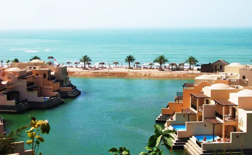 d8a7d984d8b3d98ad8a7d8add8a9-d981d98a-d8a5d985d8a7d8b1d8a9-d8b1d8a3d8b3-d8a7d984d8aed98ad985d8a9-825x510-2 السياحة في إمارة رأس الخيمة