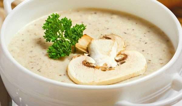 طريقة عمل شوربة الدجاج