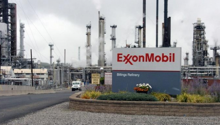 d985d988d8a8d98ad984-1500x9999-c إكسون موبيل تخسر 610 ملايين دولار بسبب تراجع أسعار النفط