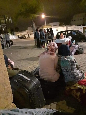 dar3a-2 وتستمر معاناتهم.. بعد أزمة النقل.. متفوقو تلاميذ جهة درعة تافيلالت يبيتون في العراء (صور)