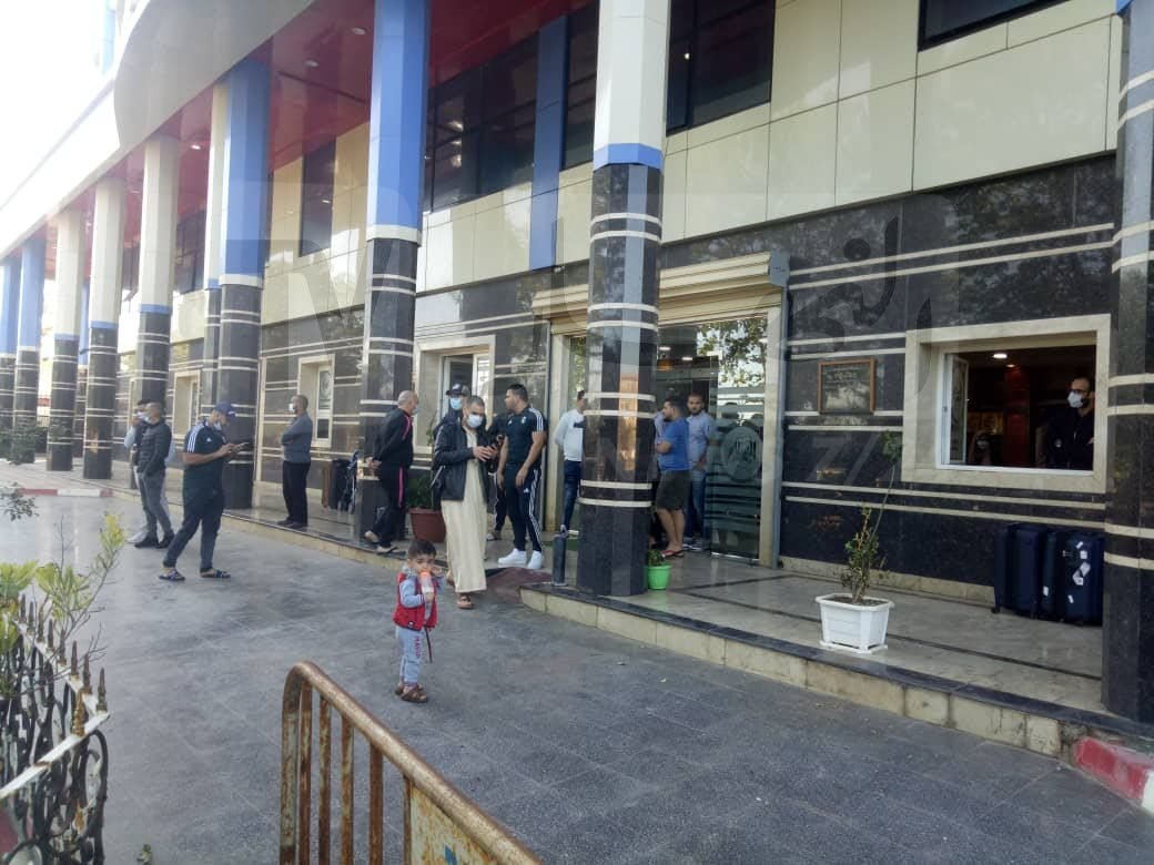 img-20200430-wa0012-1-1500x9999-c بالصور.. رفع الحجر الصحي على الدفعة الثانية القادمة من الإمارات بتيبازة