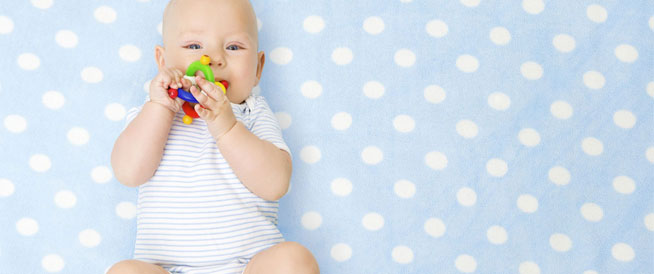 tbl_articles_article_22242_26109f95653-03f5-4f78-9544-db4f751ba473 وصفات طبيعية لتخفيف آلام تسنين الطفل