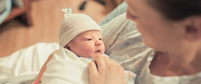 tbl_articles_article_22282_608dede56cf-daae-4a2c-94cd-1bd6b81fc5d8 أمور لا تقومي بها بعد الولادة القيصرية ونصائح أخرى هامة