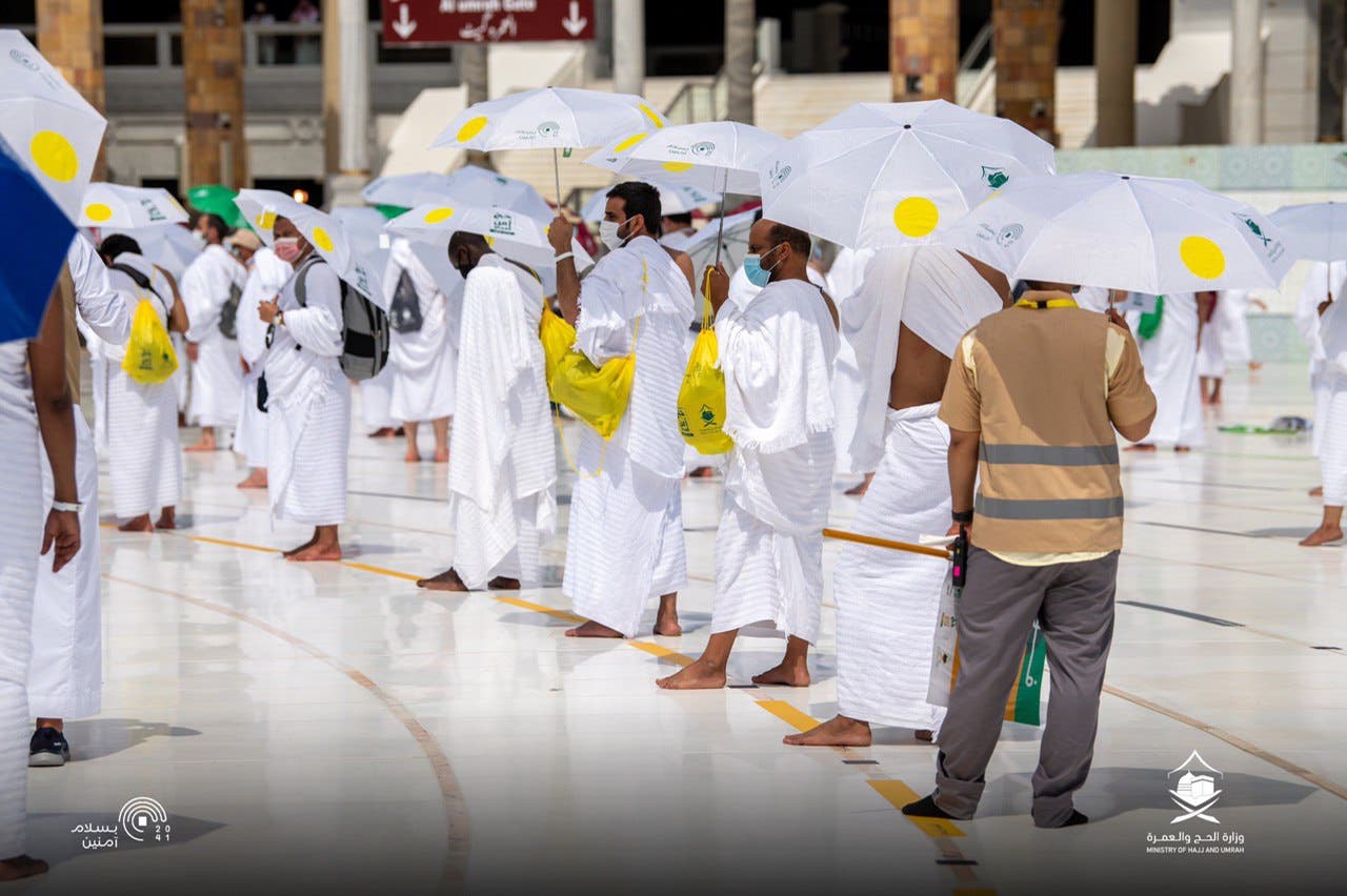 تأدية المناسك وسط إجراءات احترازية صارمة