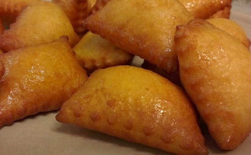 d8a7d984d8acd8a8d986d98ad8a9-d985d986d8a7d984-d8a7d984d8b9d8a7d984d985-825x510-2 طريقة عمل الجبنية منال العالم بأسهل الخطوات والصور