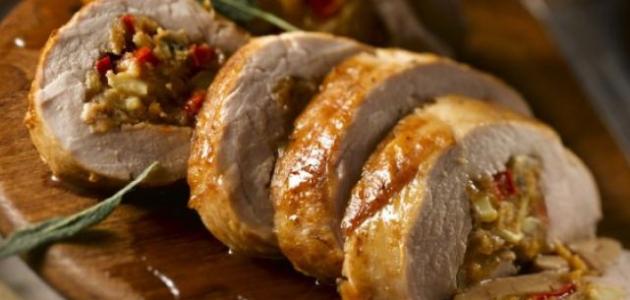 طريقة عمل الديك الرومي في الفرن طريقة عمل الديك الرومي في الفرن