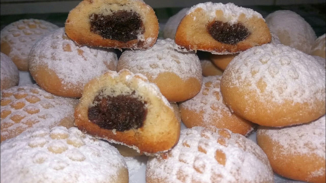 طريقة عمل المعمول بالعجوة للشيف حسن طريقة عمل المعمول بالعجوة للشيف حسن