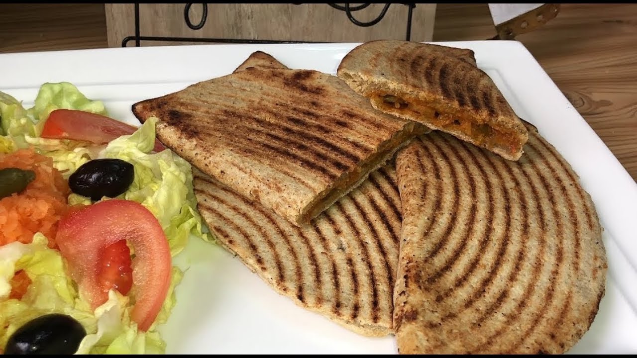 طريقة عمل كسرة فطيرة محشوة بالفلفل طريقة عمل كسرة فطيرة محشوة بالفلفل