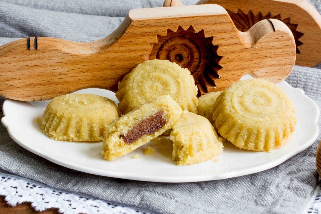 d8b9d8acd98ad986d8a9-d8a7d984d985d8b9d985d988d984-d8a8d8a7d984d8aad985d8b1 عجينة المعمول بالتمر