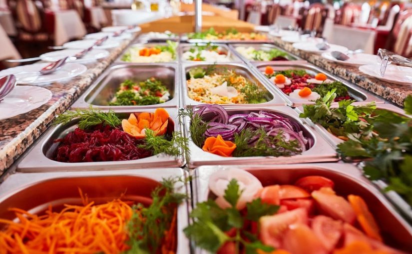 d985d8b7d8b9d985-d98ad8b3d988d98a-d8a8d988d981d98ad987d8a7d8aa-d8b1d8aed98ad8b5d8a9-d8a8d8a7d984d8afd985d8a7d985-825x510-2 مطعم يسوي بوفيهات رخيصة بالدمام