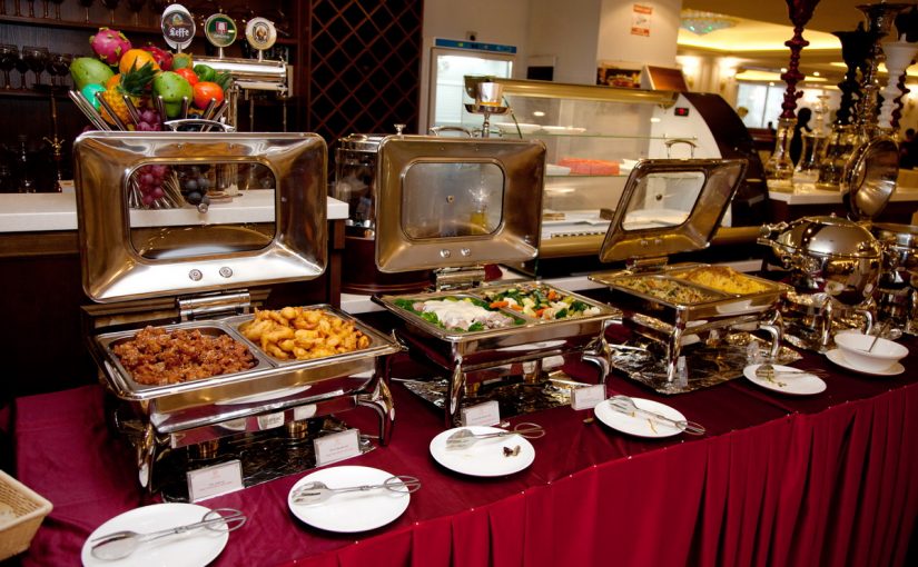 d985d8b7d8b9d985-d98ad8b3d988d98a-d8a8d988d981d98ad987d8a7d8aa-d8b1d8aed98ad8b5d8a9-d8a8d8a7d984d8b1d98ad8a7d8b6-825x510-2 مطعم يسوي بوفيهات رخيصة بالرياض