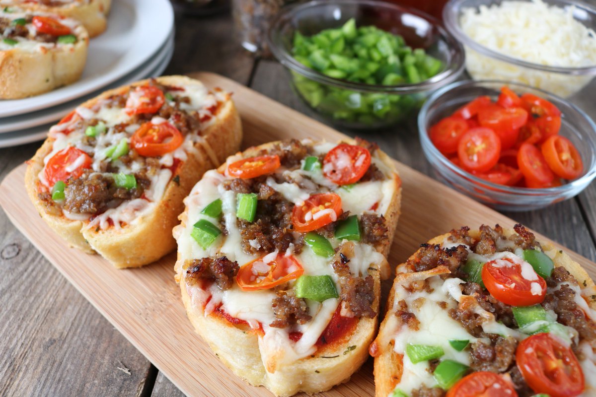 بيتزا التوست بيتزا التوست