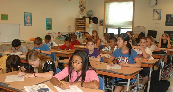 مدرسة أمريكية مدرسة أمريكية