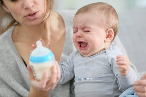 ما الذي يسبب النزلة المعوية لدى الأطفال؟