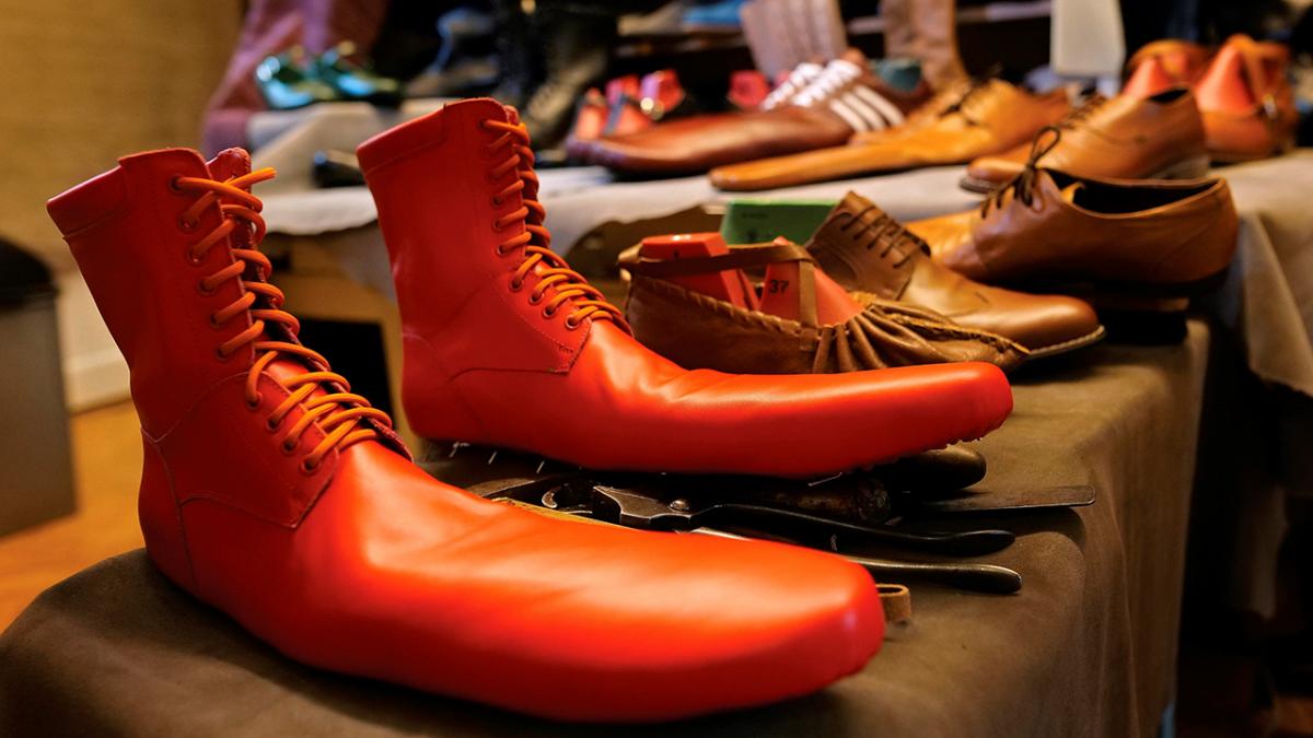 zapatos_5 Zapatos gigantes en Rumania / EFE