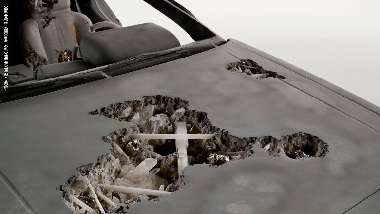 02 بعد Ø£Ù٠عاÙ
.. Ù٠تتØÙ٠أشرطة ÙØ§Ø³Ùت ÙÙÙØ§ØªÙ ÙØ¯ÙÙ
Ø© Ø¥ÙÙ Ø§ÙØªØ´Ø§Ùات Ø£Ø«Ø±ÙØ©Ø