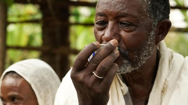 103497337_6d2b8544-9cf5-4764-83db-e82bb1ea6a21 Ø±Ø¬Ù ÙØ´Ø±Ø¨ اÙÙÙÙØ© Ù٠إثÙÙØ¨Ùا