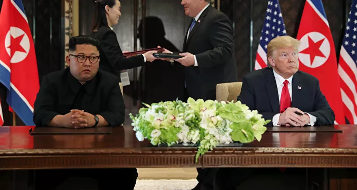 دونالد ترامب وكيم جونغ أون دونالد ترامب وكيم جونغ أون