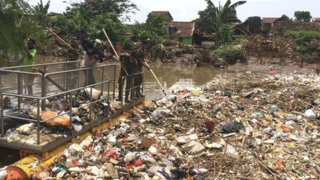 104958001_5 جبل البلاستيك