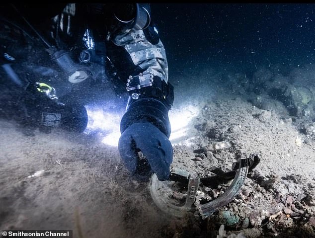 18726914-7486747-image-a-3_1568994307430 A team of divers off the coast of Maine, US, have brought back detailed images of the wreckage of USS Eagle PE-56 as part of a documentary for the Smithsonian Channel