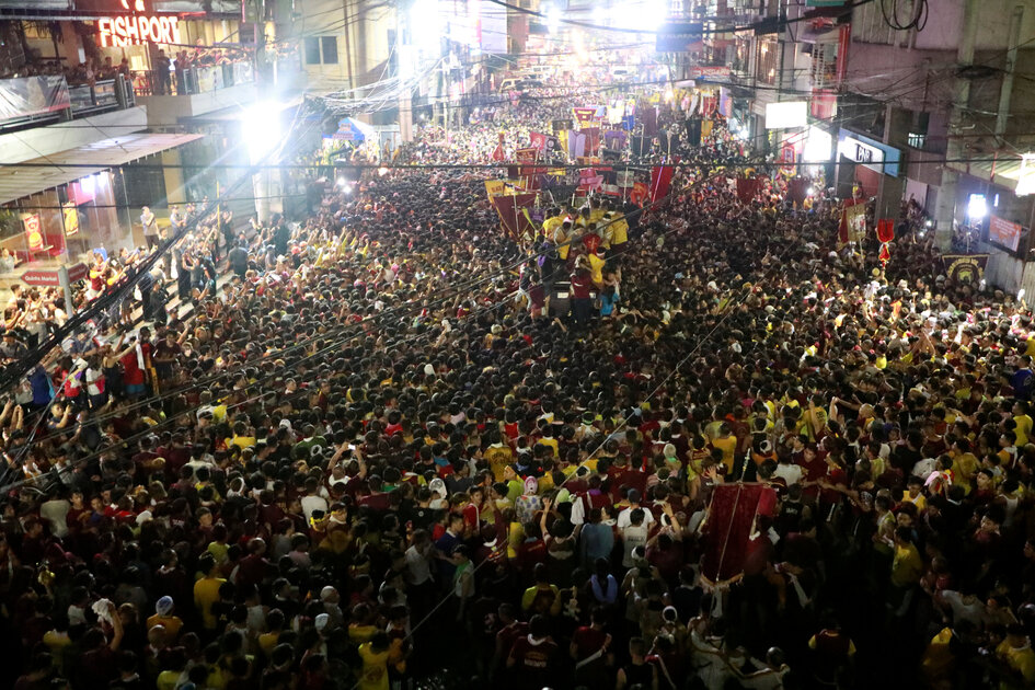 مسيرة الناصرى الأسود بمانيلا (20) مسيرة الناصرى الأسود بمانيلا (20)