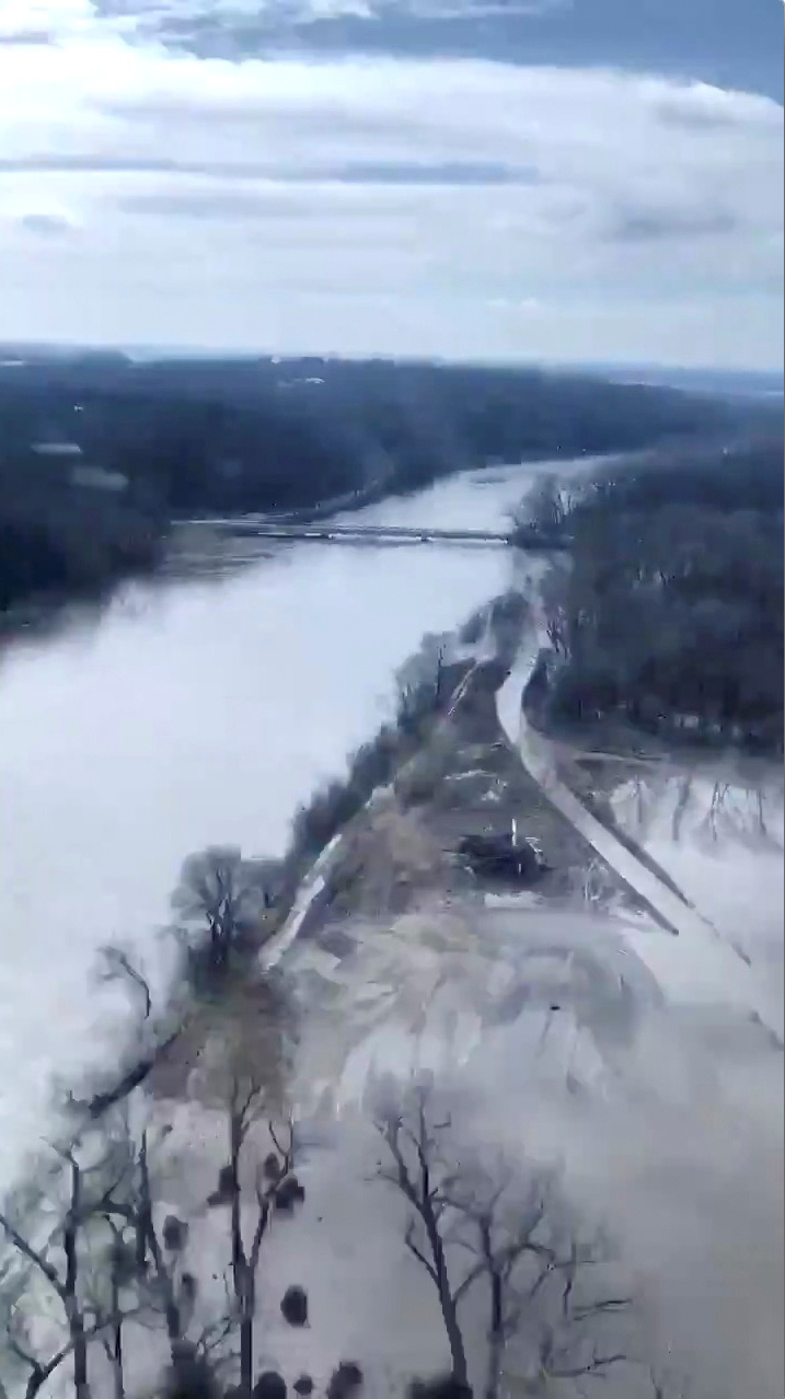 فيضانات (7) فيضانات (7)