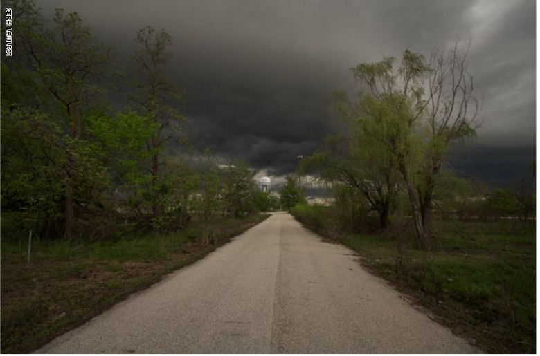 عدسات مصورين تلتقط صوراً "لمدن الأشباح" عدسات مصورين تلتقط صوراً "لمدن الأشباح"
