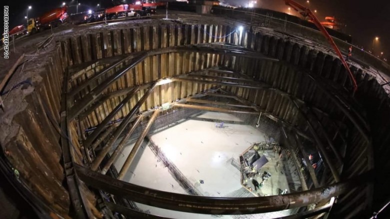 بولندا تفتتح أعمق حوض سباحة بالعالم.. كم يبلغ عمقه؟ بولندا تفتتح أعمق حوض سباحة بالعالم.. كم يبلغ عمقه؟