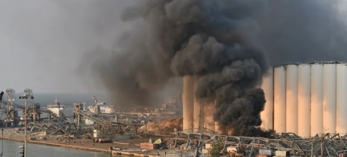 47e9566f8f56bc8964bb0f73af69fe66-1 ما الذي يجعل نترات الامونيوم التي سببت انفجار بيروت شديدة الخطورة؟