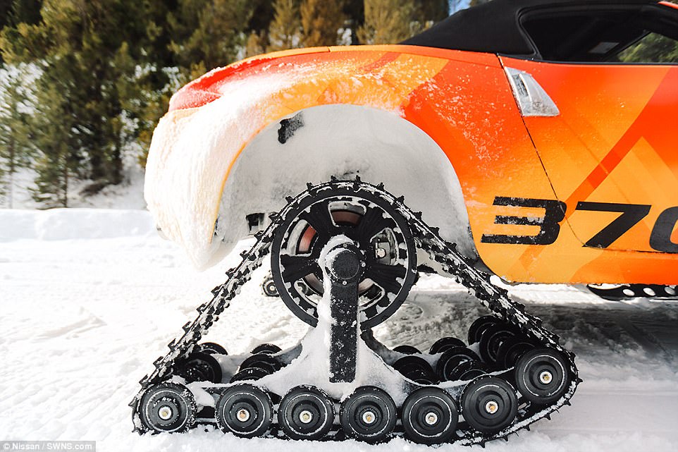 At the rear, the wheel wells were modified to allow clearance for the snow tracks. The exterior of the vehicle was wrapped in a custom design created by Icon Image Graphics, based in Cerritos, California