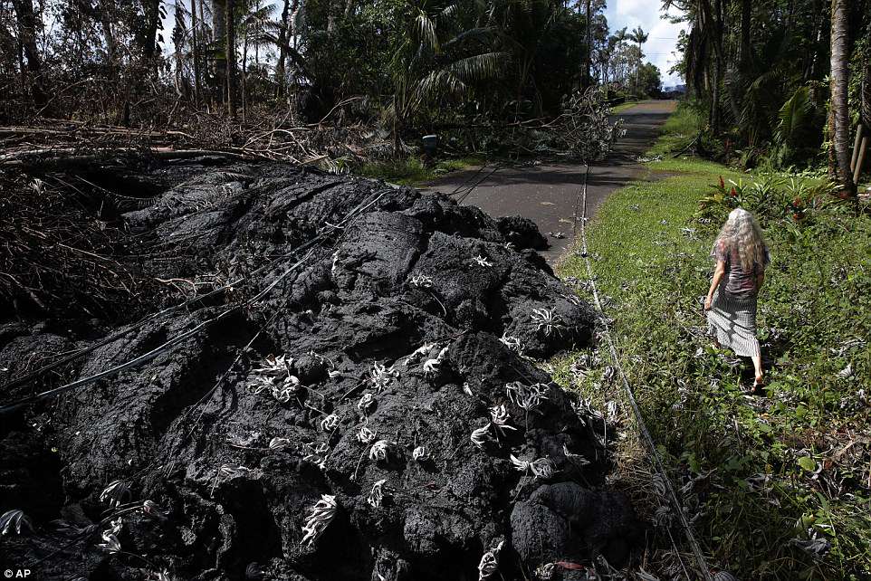 With lava already having oozed out on Big Island streets, experts now fear the volcano could hurl ash and boulders the size of refrigerators miles into the air