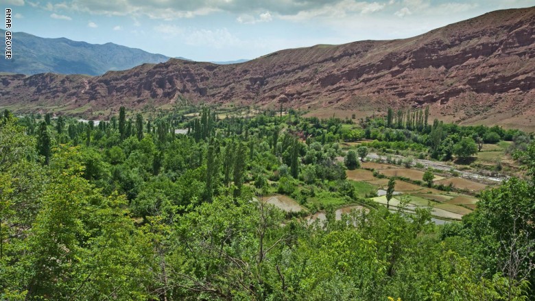 اقض عطلة نهاية الأسبوع بجبال ألبرز الإيرانية اقض عطلة نهاية الأسبوع بجبال ألبرز الإيرانية