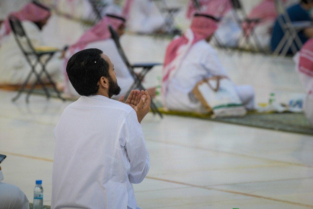 933fa998-b9d6-4bdb-a7bd-16b1db89c739