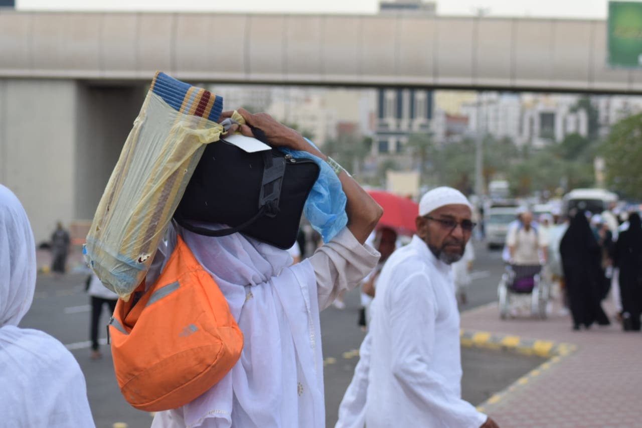 c06cf880-1445-4ecd-8739-fb6ce252850f