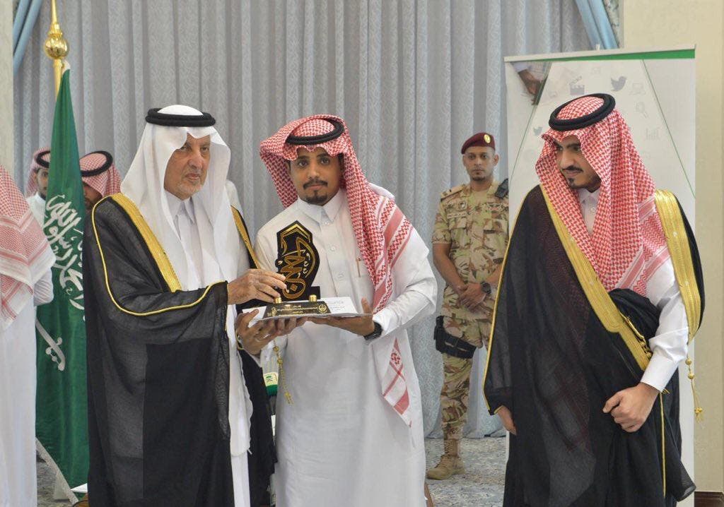 c6b5bf85-a219-43a5-8d41-880908490fe1