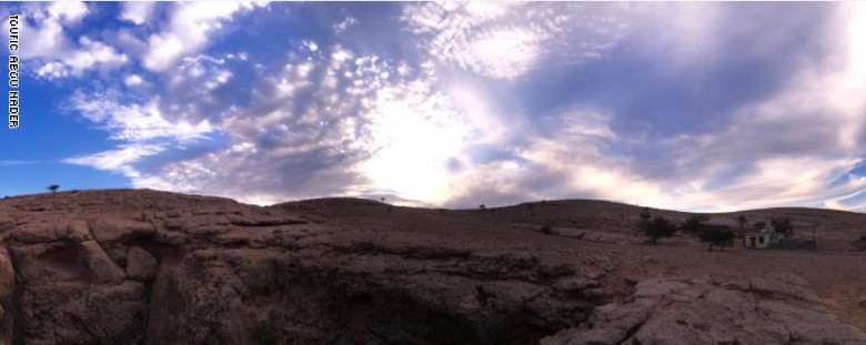 يعتقدون أنه "ملاذ للجن".. ما حقيقة هذا الكهف العُماني؟ يعتقدون أنه "ملاذ للجن".. ما حقيقة هذا الكهف العُماني؟