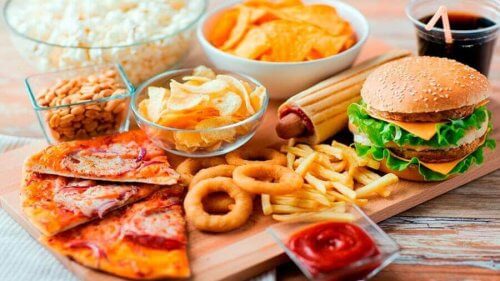 المضافات الغذائية