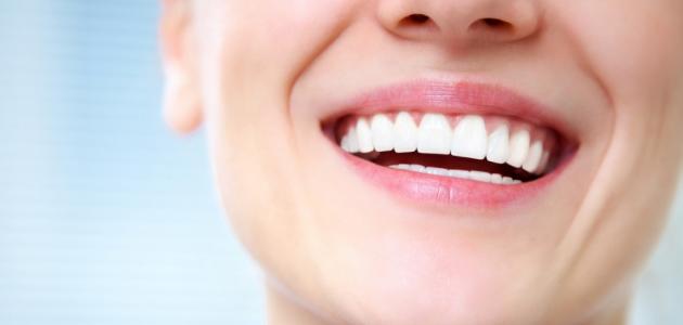 عملية تبييض الاسنان عملية تبييض الاسنان