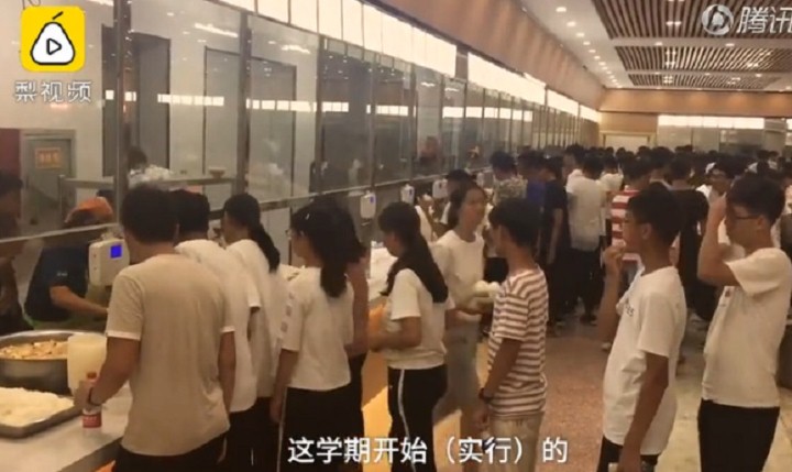 d985d982d8a7d8b9d8af-d8a7d984d985d8afd8b1d8b3d8a9-2 مقاعد المدرسة