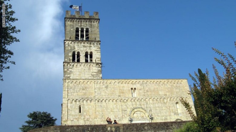 رحلة عبر الزمن في بلدة إيطالية لا يعرف طريقها سوى القليل من السياح رحلة عبر الزمن في بلدة إيطالية لا يعرف طريقها سوى القليل من السياح