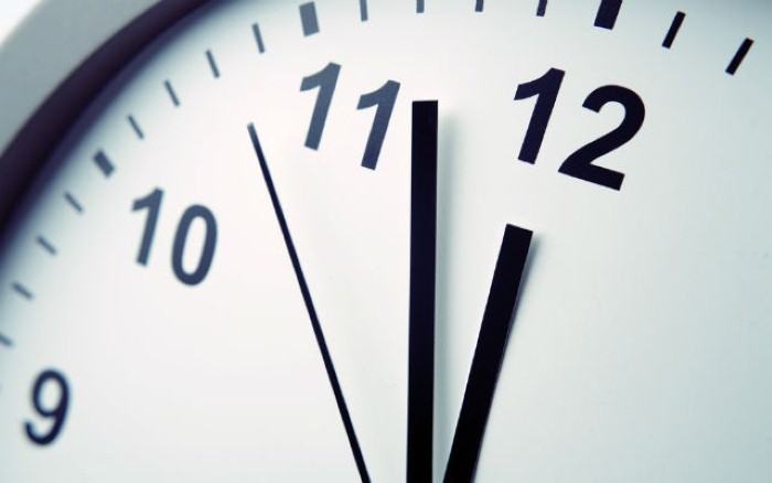 midnight توقيت اليوم