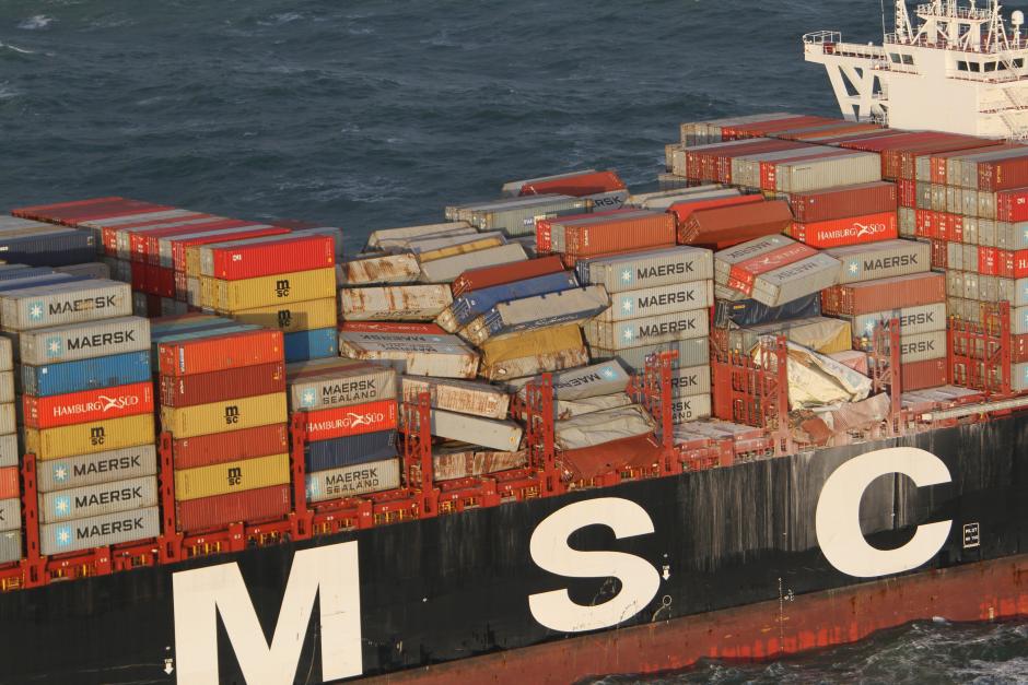 msc-zoe-cargo-ship_-00007