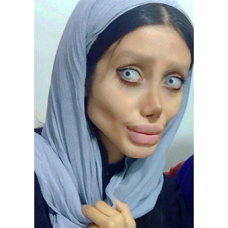 The teenager has said she would 'do anything' to look like the star