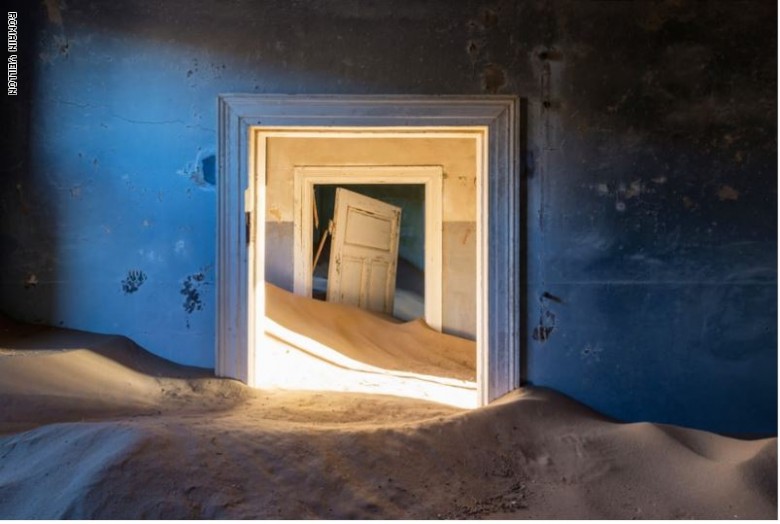 عدسات مصورين تلتقط صوراً "لمدن الأشباح" عدسات مصورين تلتقط صوراً "لمدن الأشباح"