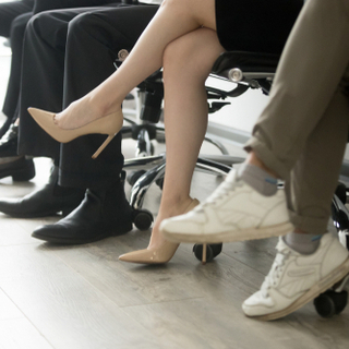 من الذي يصاب بالدوالي العنكبوتية؟ من الذي يصاب بالدوالي العنكبوتية؟